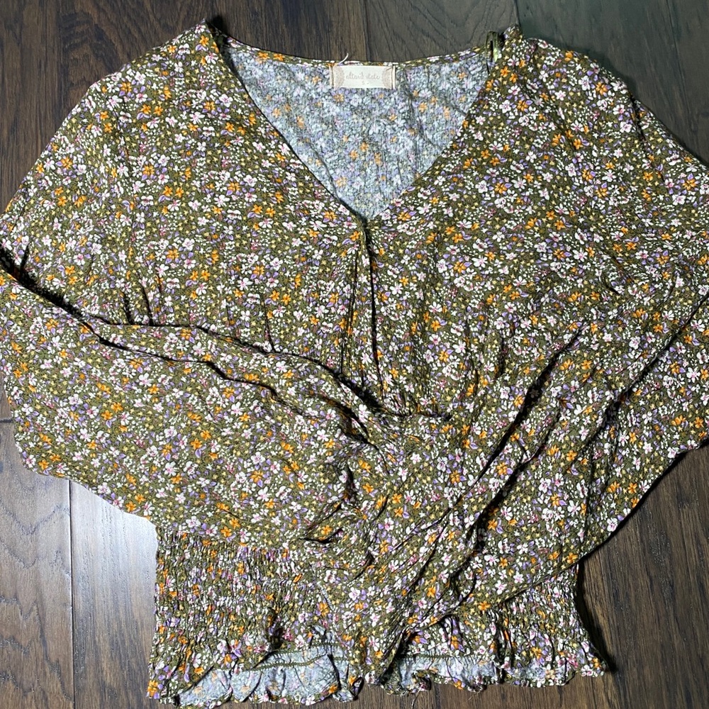 Altard State. Size Small. Green Floral Blouse